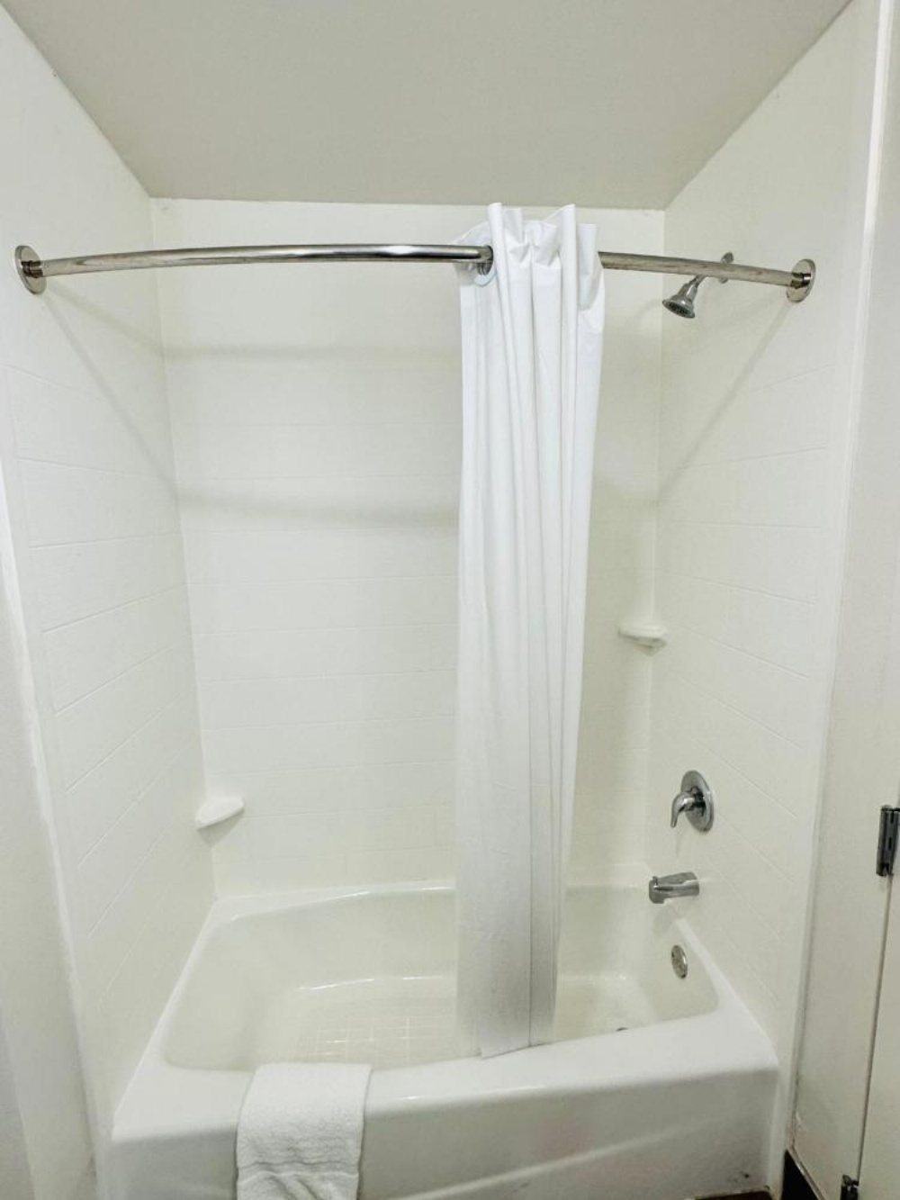 Queen Room - Disability Access