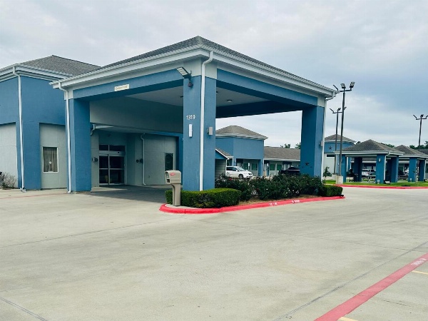 Lonestar Inn image 1