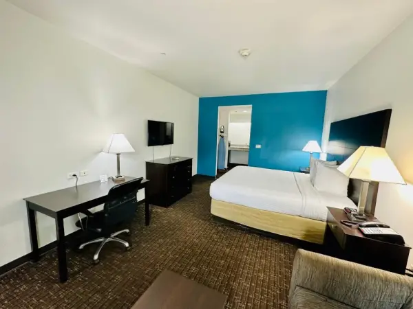 Lonestar Inn 4